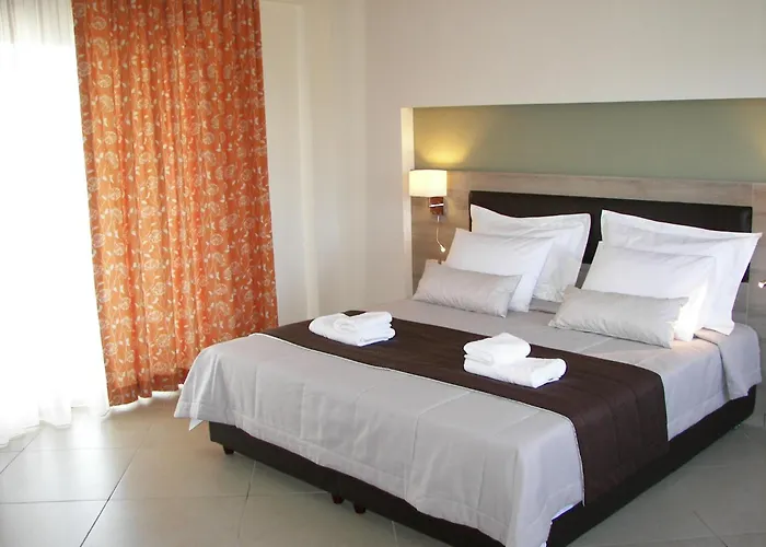 Skinari Apartments