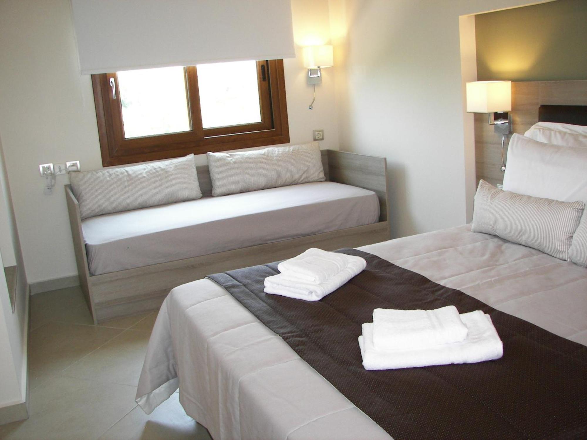 Skinari Apartment Monolia